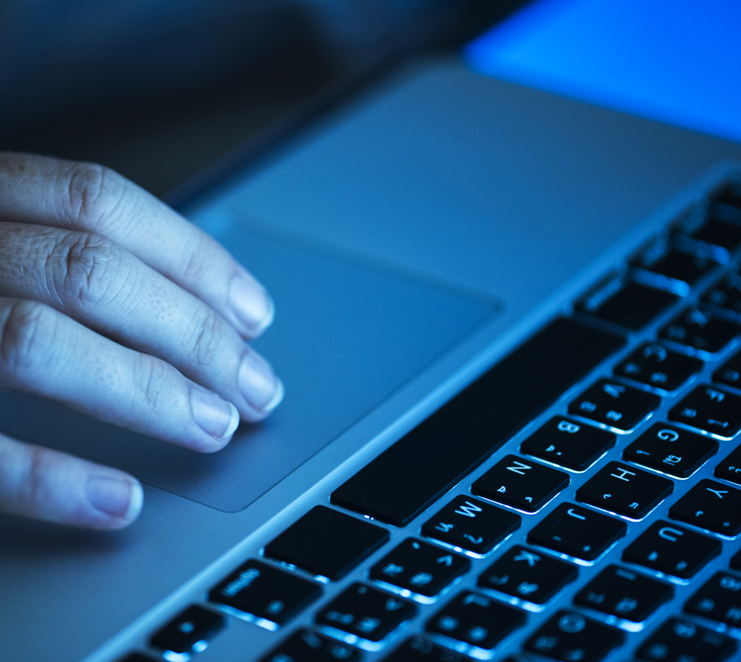 phishing, estafas de pago, seguridad en línea, fraude con tarjeta de crédito, smishing, spear phishing, vishing, protección con VPN, estafas online, clonación de email, protección de datos, estafas de soporte técnico, conexión segura, redes públicas, ciberseguridad, Nimbo Móvil, estafas digitales, fraude financiero, proteger información, compras seguras en línea